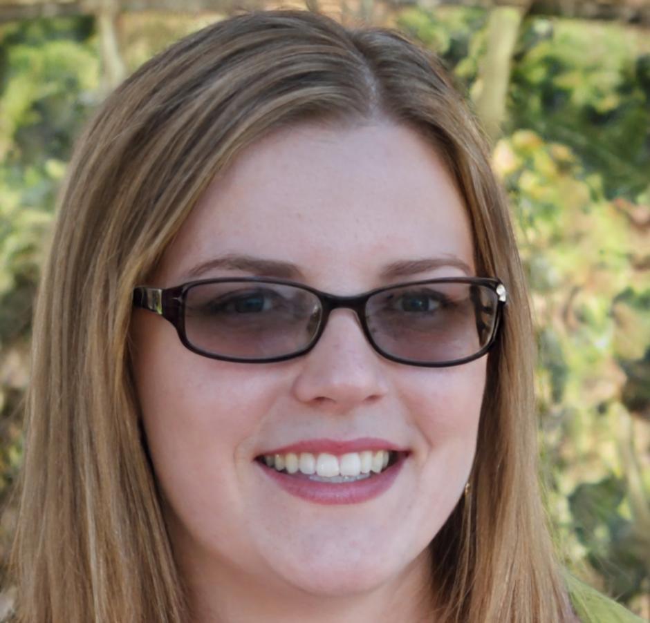 Helena Voss, Lead Financial Educator